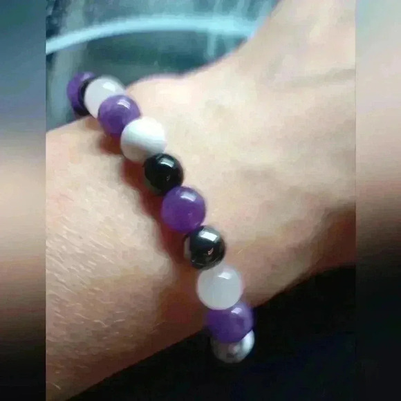 Wellness Bracelet for Anxiety Relief - Picture 3 of 7